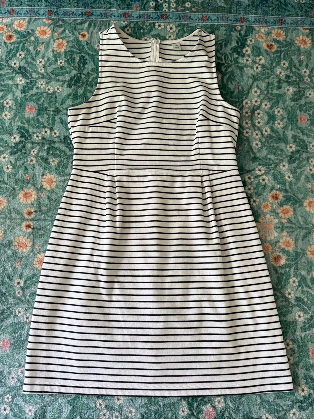Old Navy Black & White Striped Sheath Dress